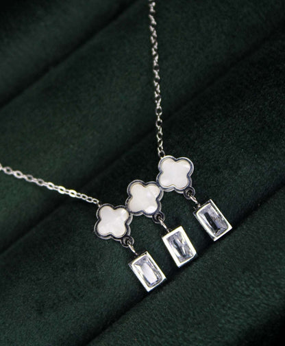 Mother of Pearl Clover Necklace